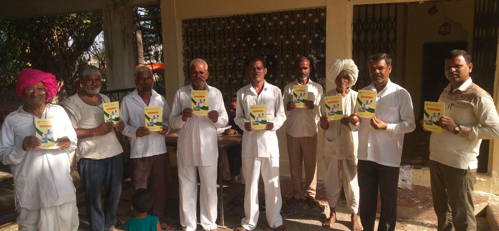 आरोग्य तपासणी व फॅमिली हेल्थ कार्ड शिबीर फोटो 51